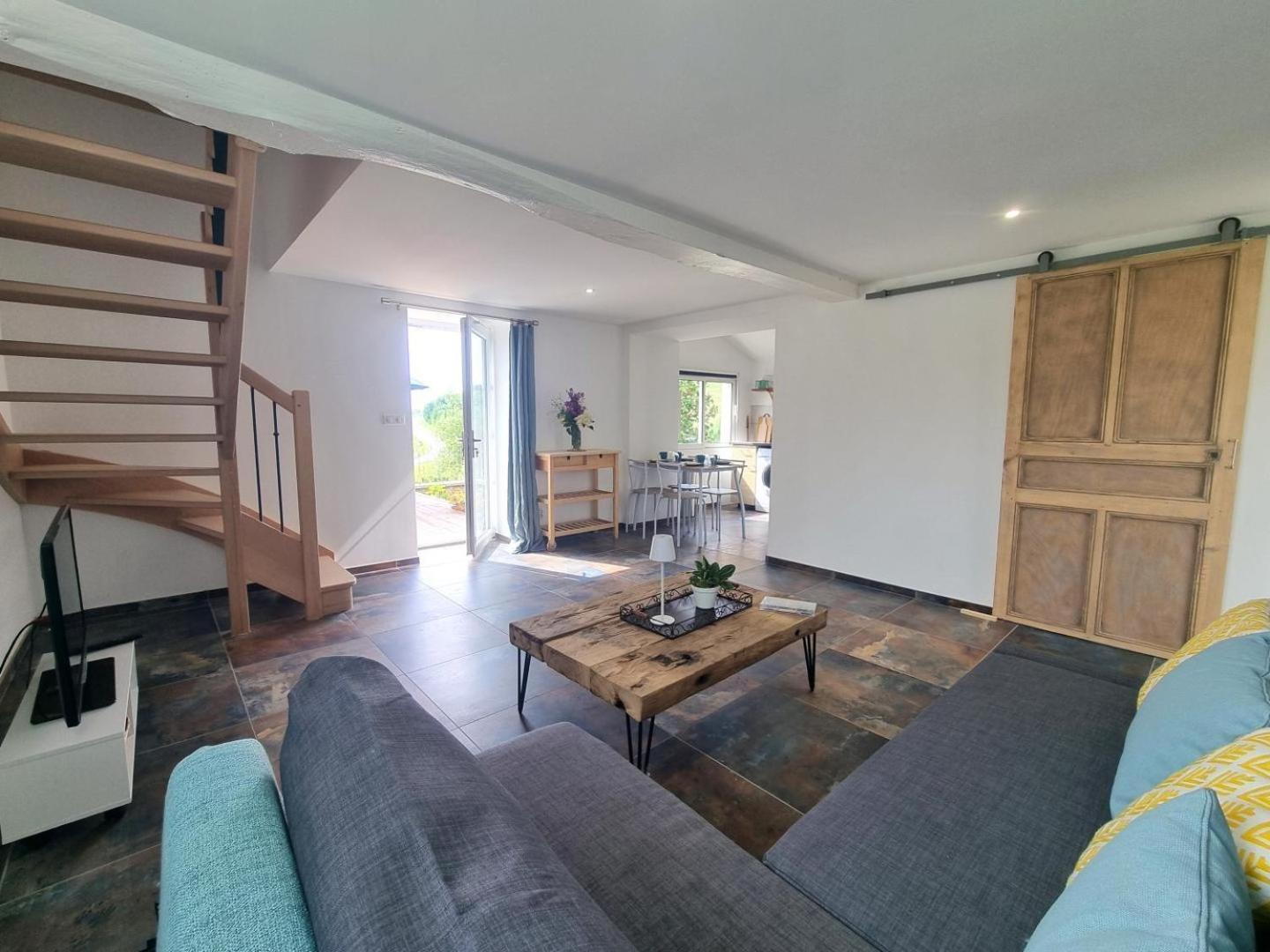 La Ferme Des Galoches Bed & Breakfast Villemontais Eksteriør bilde